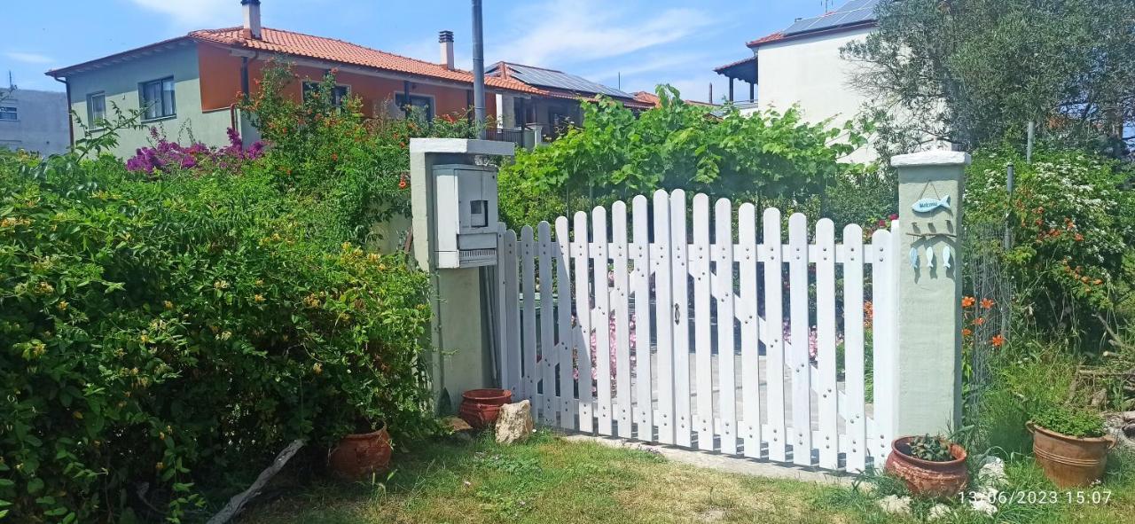 Orange Tree Garden Apartment Pefkochori Bagian luar foto